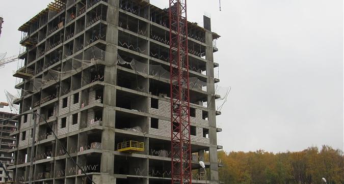 ЖК Спутник (Комплекс апартаментов Спутник), корпус 12, вид с Мякининского шоссе, фото - 2 Квартирный контроль