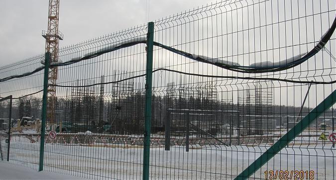 ЖК Кленовые аллеи, 1-й корпус, котлованные работы - вид с Калужского шоссе, фото 4 Квартирный контроль