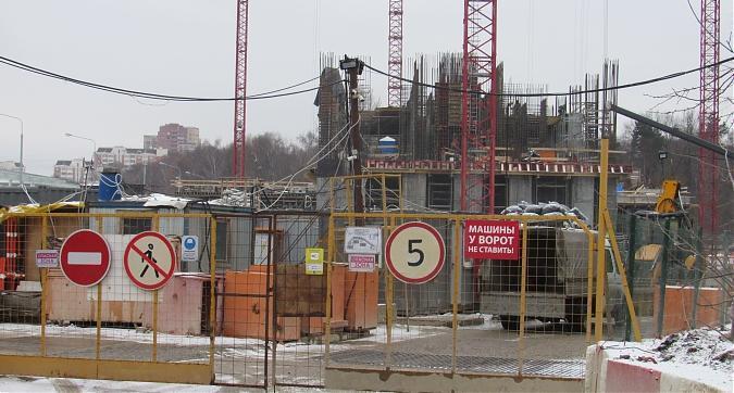 ЖК Дискавери Парк (Discovery Park), корпус Дмитрий Менделеев, вид на строительную площадку с улицы Дыбенко, фото - 3 Квартирный контроль