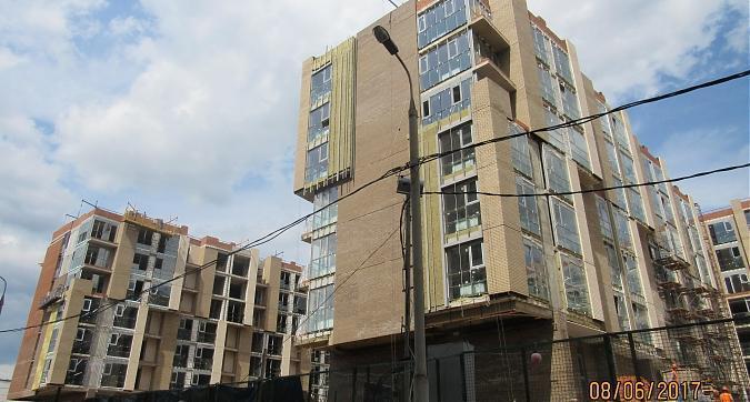 ЖК Ландыши (Комплекс апартаментов Ландыши) - вид со двора на секции А и Б Квартирный контроль