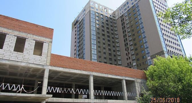 ЖК Дуэт, фасадные работы - вид с Дегунинской улицы, фото 1 Квартирный контроль
