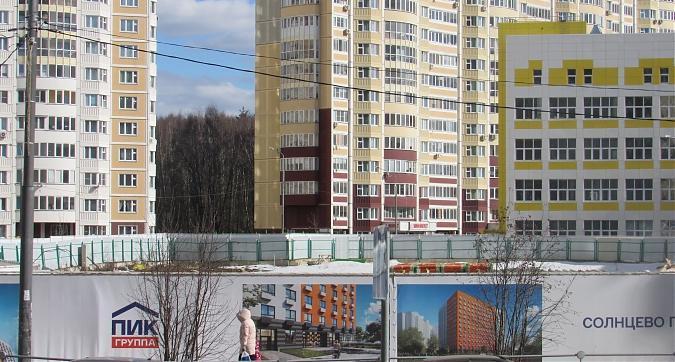 ЖК Солнцево парк, строительная площадка, вид с ул. Лётчика Новожилова, фото - 4 Квартирный контроль