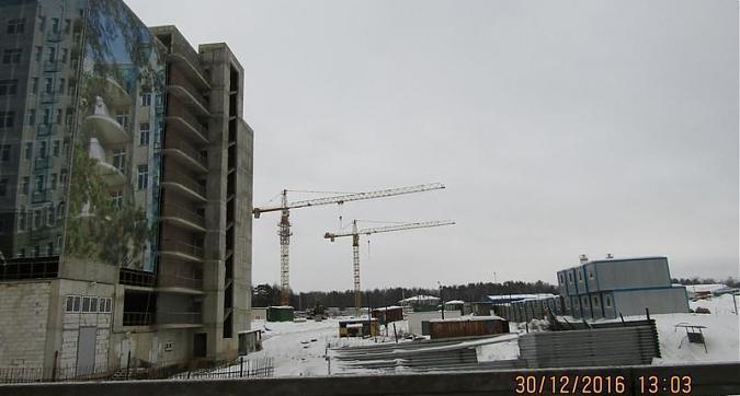 Мкрн Новорижский - вид на строящийся паркинг со стороны Новорижского шоссе Квартирный контроль