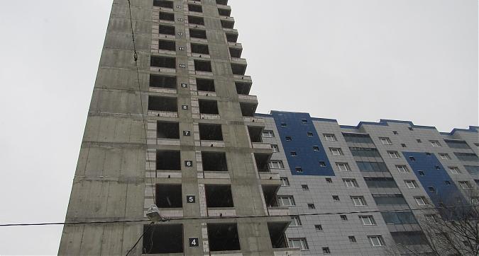 Вид с Большой Спасской улицы на жилой комплекс Волга Квартирный контроль