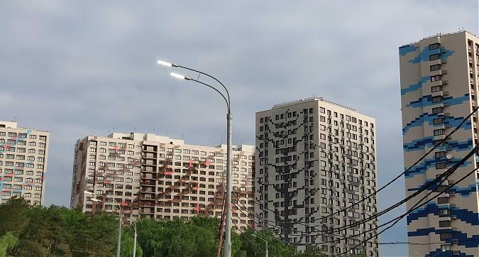 ЖК Белые Росы, корпус Малахит и Сакура, вид с Сосновой ул., фото 2 Квартирный контроль