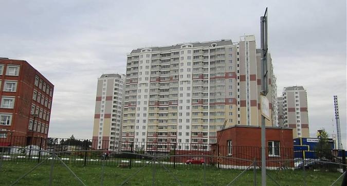 ЖК Первый Андреевский - вид на жилой комплекс со стороны Жилинской улицы Квартирный контроль