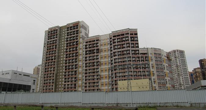 ЖК Новокосино 2, 13-й корпус, фасадные работы - вид с Носовихинского  шоссе Квартирный контроль