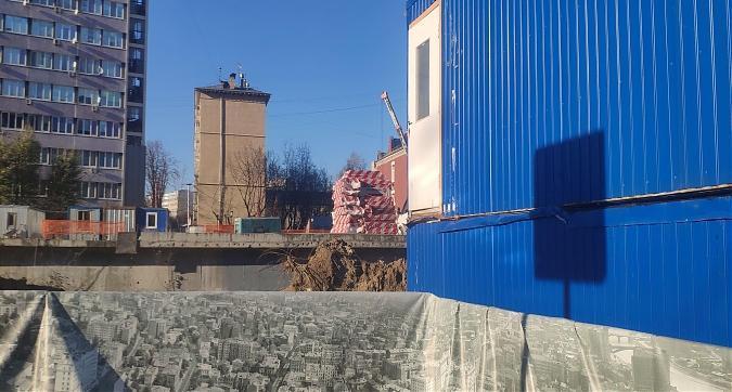 ЖК RED7, строительная площадка, вид с просп. академика Сахарова, фото 7 Квартирный контроль