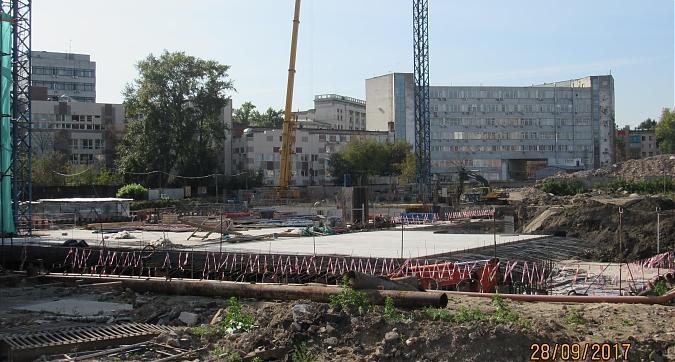 ЖК Резиденции архитекторов - вид с Рубцовской набережной на строительство 10-го корпуса, фото 2 Квартирный контроль