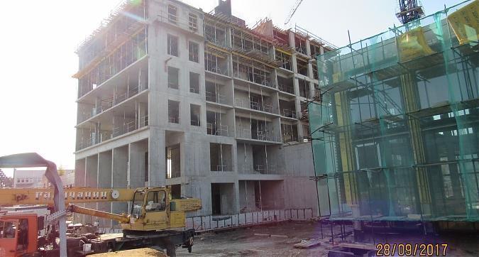 ЖК Резиденции архитекторов - вид с Рубцовской набережной на строительство 12-го корпуса, фото 2 Квартирный контроль