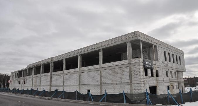 ЖК Марьино Град, торговый центр, вид с северной стороны, фото 4 Квартирный контроль