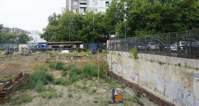 ЖК На Менжинского, вид с ул. Менжинского, фото 4 Квартирный контроль