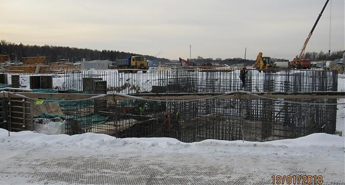 ЖК Кленовые аллеи, 1-й корпус, котлованные работы - вид с Калужского шоссе, фото 6 Квартирный контроль