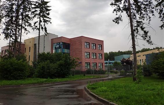 ЖК Зеленый бор, школа, вид с ул. Дмитрия Разумовского, фото 8 Квартирный контроль