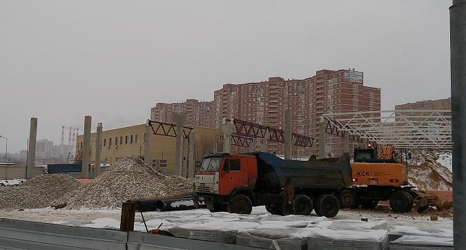 ЖК Южное Видное, торгово-развлекательный центр, вид с улицы Радужная, фото 2 Квартирный контроль