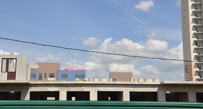 ЖК Позитив, 6-й корпус, вид с улицы Родниковая, фото 3 Квартирный контроль