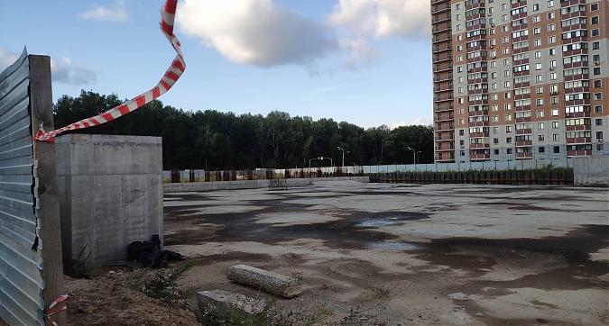 ЖК Путилково, начало строительства Физкультурно-оздоровительного центра, вид со Сходненской ул., фото 11 Квартирный контроль