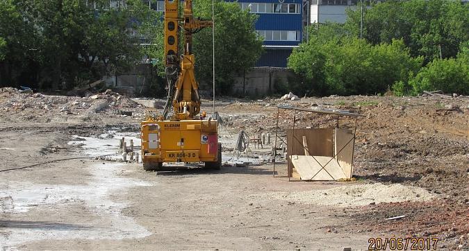 ЖК Level Амурская, подготовка территории к строительным работам - вид с Амурской улицы Квартирный контроль