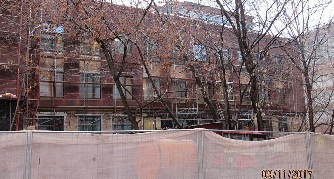 ЖК Большевик (Комплекс апартаментов Большевик), корпус 35 - фасадные работы, вид со стороны Скаковой улицы Квартирный контроль