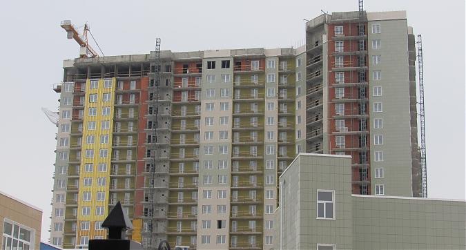 ЖК Изумрудные Холмы, фасадные работы, корпус 17, вид с улицы Космонавтов, фото -2  Квартирный контроль