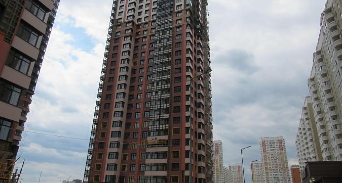 Первый Московский Город Парк, корпус 30, вид с ул. Лаптева, фото - 1 Квартирный контроль