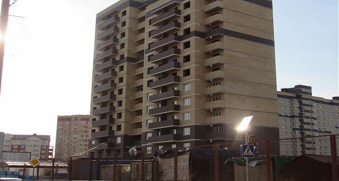 ЖК Лукино Варино, 5-й корпус, возведение наружных стен - вид с улицы Строителей, фото 2 Квартирный контроль