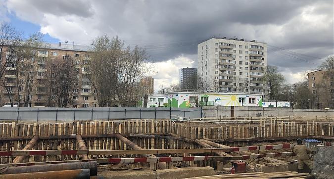 ЖК Дом на Усиевича, котлованные работы - вид с улицы Усиевича, фото 2 Квартирный контроль