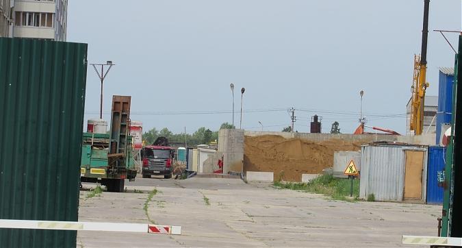 ЖК Эдельвейс (Первомайское), строительная площадка, вид с ул. Луговая, фото - 2 Квартирный контроль