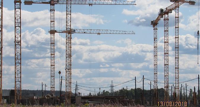 ЖК Остафьево, 1-й корпус, монолитные работы, вид со стороны Остафьевского шоссе, фото 2 Квартирный контроль