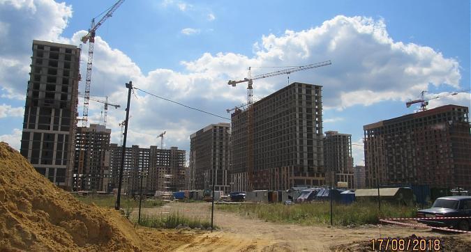 ЖК Пригород лесное, 2-й этап строительства - монолитные работы, вид с восточной стороны, фото 4 Квартирный контроль