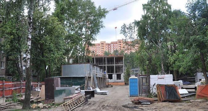 ЖК Влюберцы, школа, вид с улицы Урицкого, фото 2 Квартирный контроль