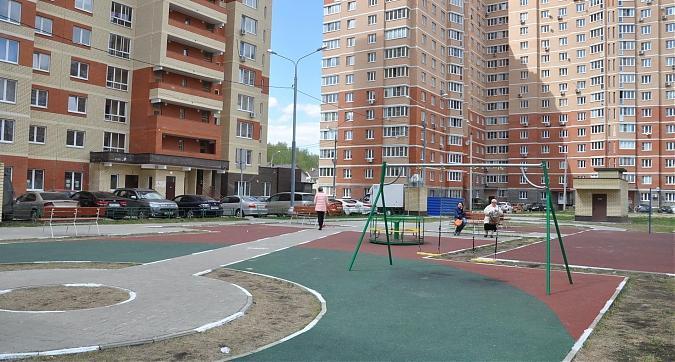 ЖК Европейский, детская площадка на территории жилого комплекса, фото 2 Квартирный контроль