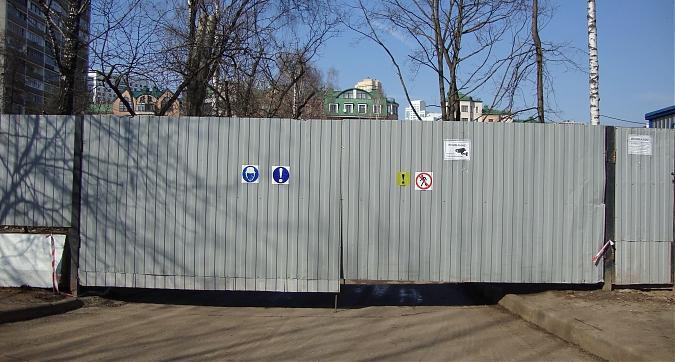 ЖК Молодогвардейская 36, технические ворота, вид с ул. Маршала Сергеева, фото -8 Квартирный контроль