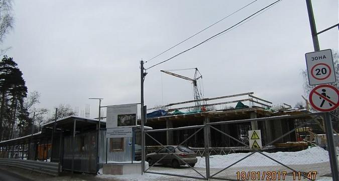 Мкрн Большие Мытищи - Тайнинская - вид на строительную площадку со стороны Пограничной улицы Квартирный контроль
