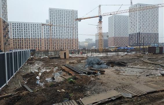 ЖК Ясеневая 14, начало строительства школы, вид с ул. Ясеневая, фото - 3 Квартирный контроль