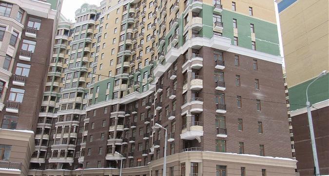 ЖК Две Столицы, вид на комплекс с улицы Германа Титова, фото - 4 Квартирный контроль