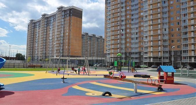 Детская площадка на территории жилого комплекса  Люберцы 2016 Квартирный контроль