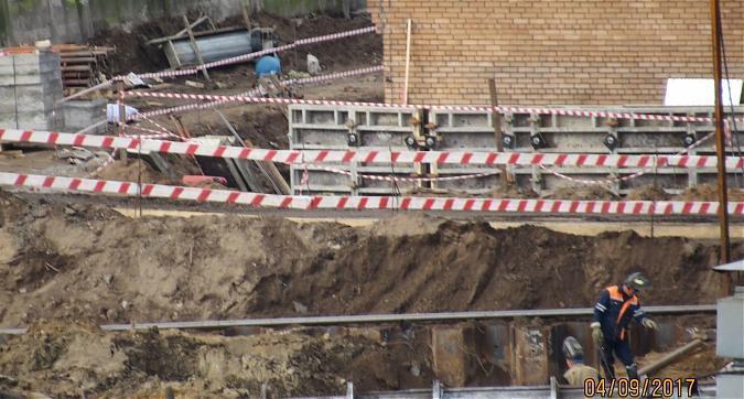 ЖК Серебряный фонтан, работы по обустройству котлована - вид с Новоалексеевской улицы, фото 8 Квартирный контроль