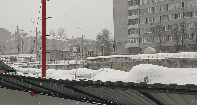 ЖК RED7, строительная площадка, вид с просп. Академика Сахарова, фото 6 Квартирный контроль