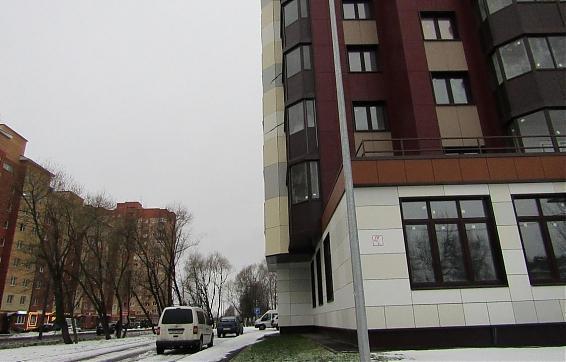 ЖК Нахабинский - придомовая территория около построенного корпуса Квартирный контроль