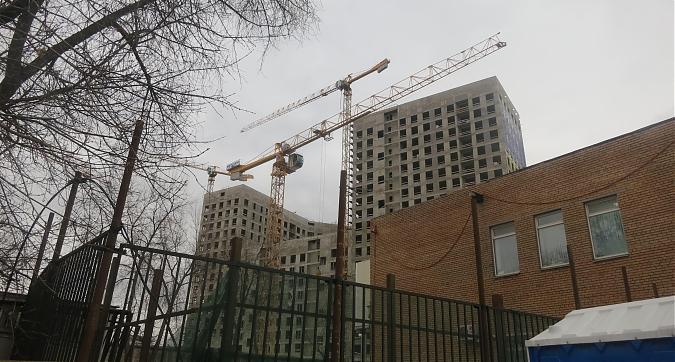 ЖК "Серебряный фонтан", вид со стороны Новоалексеевской улицы, фото 2 Квартирный контроль
