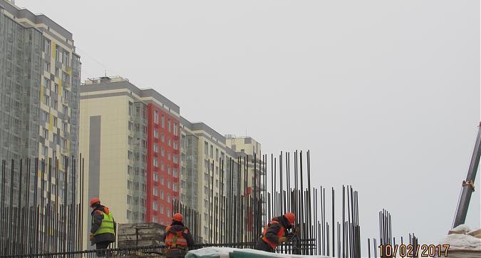 ЖК Life-Митинская Ecopark - вид на строительство  3-го корпуса с Митинской улицы Квартирный контроль