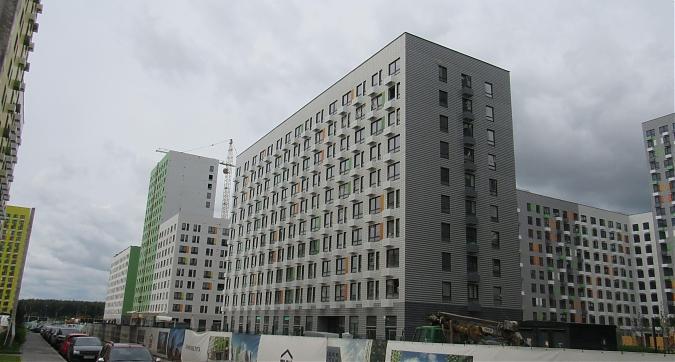 ЖК Бунинские Луга, общий вид на комплекс с ул. Александры Монаховой, фото - 13 Квартирный контроль