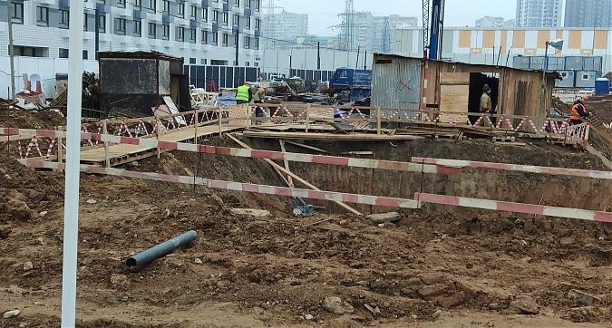 ЖК Римского-Корсакова 11, строительство школы, вид с Высоковольтного пр-да, фото 3 Квартирный контроль