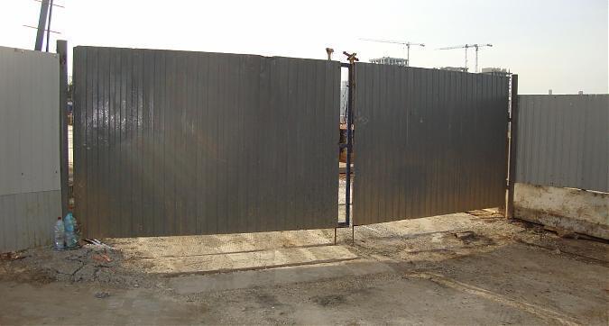 ЖК КутузовGRAD II (КутузовГрад II), технические ворота. вид со 2-го переулка Петра Алексеева, фото -2 Квартирный контроль