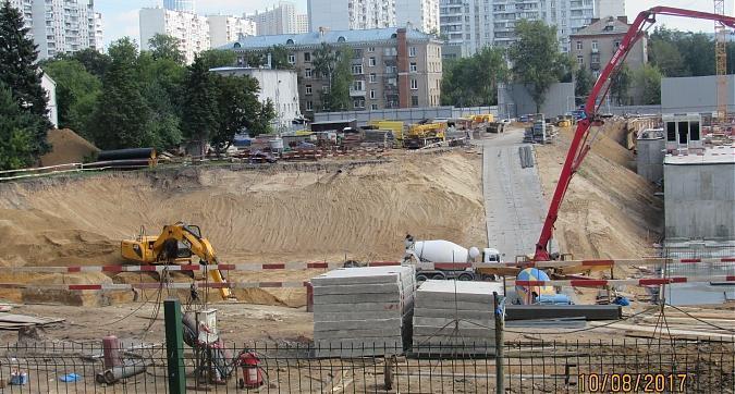 ЖК Династия, работы по  обустройству котлована - вид с Хорошевского шоссе на строительство 1-го дома, фото1 Квартирный контроль