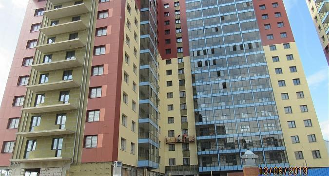 ЖК Солнечный (г.Жуковский),  корпус  5-5а - фасадные работы, вид с Солнечной улицы, фото 2 Квартирный контроль