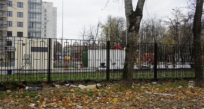 ЖК Люблинский, вид с улицы проспект 40-лет октября, фото 6 Квартирный контроль