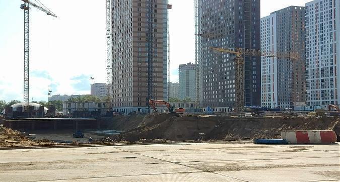 ЖК Оранж Парк, начало строительство корпуса 10, вид с Сосновой ул., фото 1 Квартирный контроль
