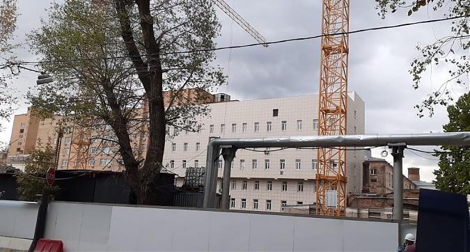 ЖК White Khamovniki (Вайт Хамовники), строительная площадка, вид с Олсуфьевского переулка, фото - 3 Квартирный контроль